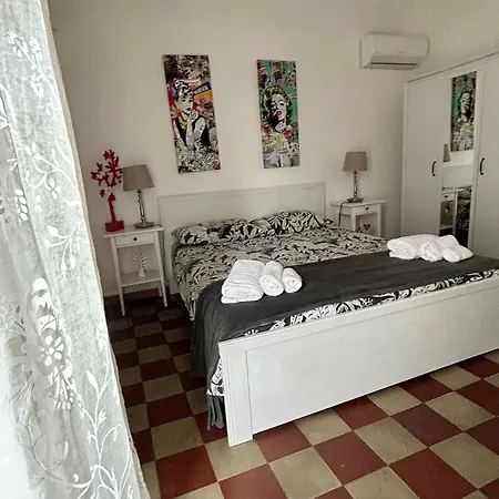 Apartment L'attico Di Rosetta